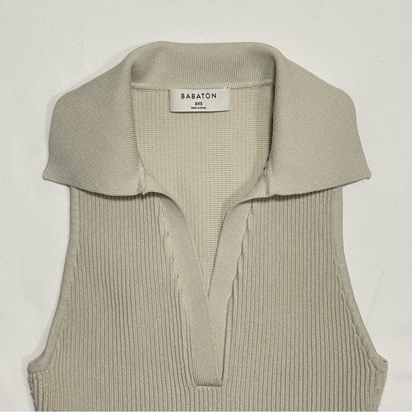 Aritzia | Babaton Sculpt Knit Polo Cropped Beige Size 2XS - Picture 5 of 9